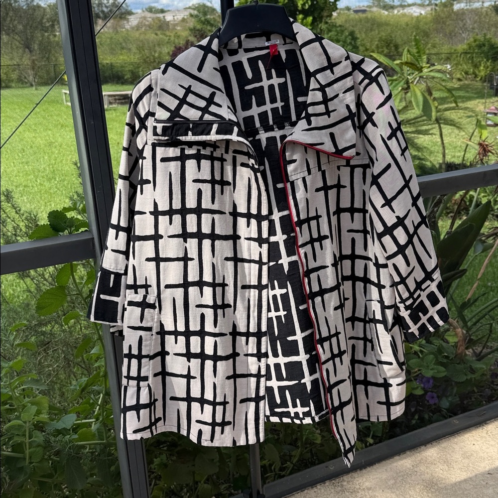 IC by Connie K XL Womens L Black & tan abstract print front zip Blazer